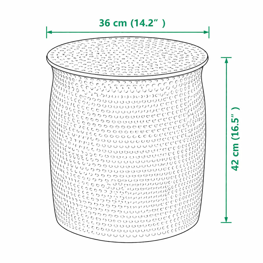 Dimensions table d’appoint cuivrée martelée 36 x 42 cm, design compact avec finition métallique texturée