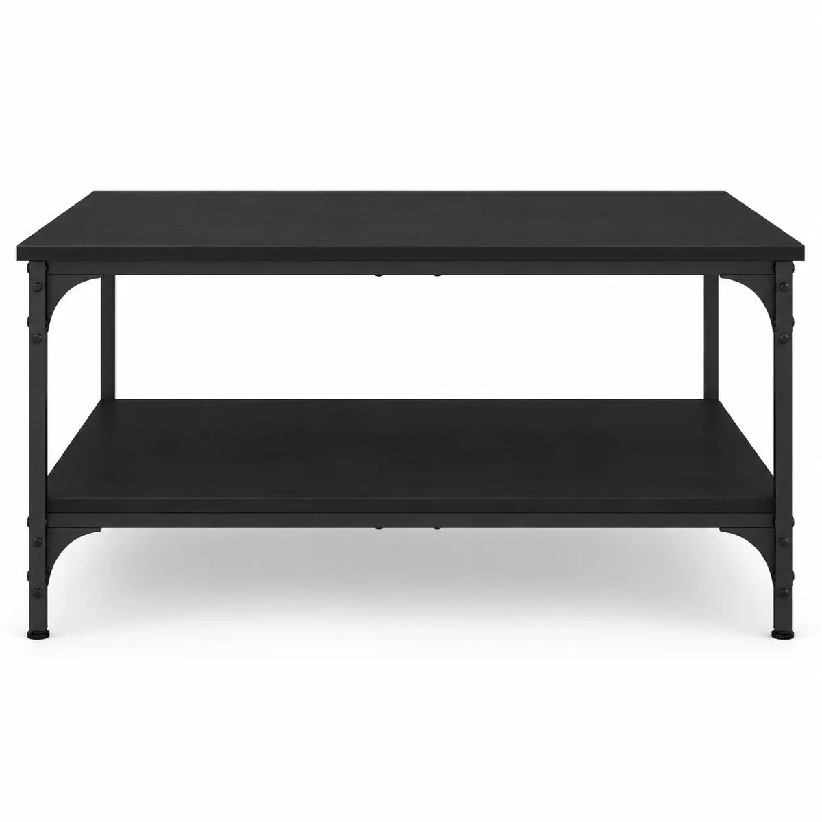 Vue frontale d’une table basse carrée noire avec structure métallique industrielle et étagère inférieure ouverte