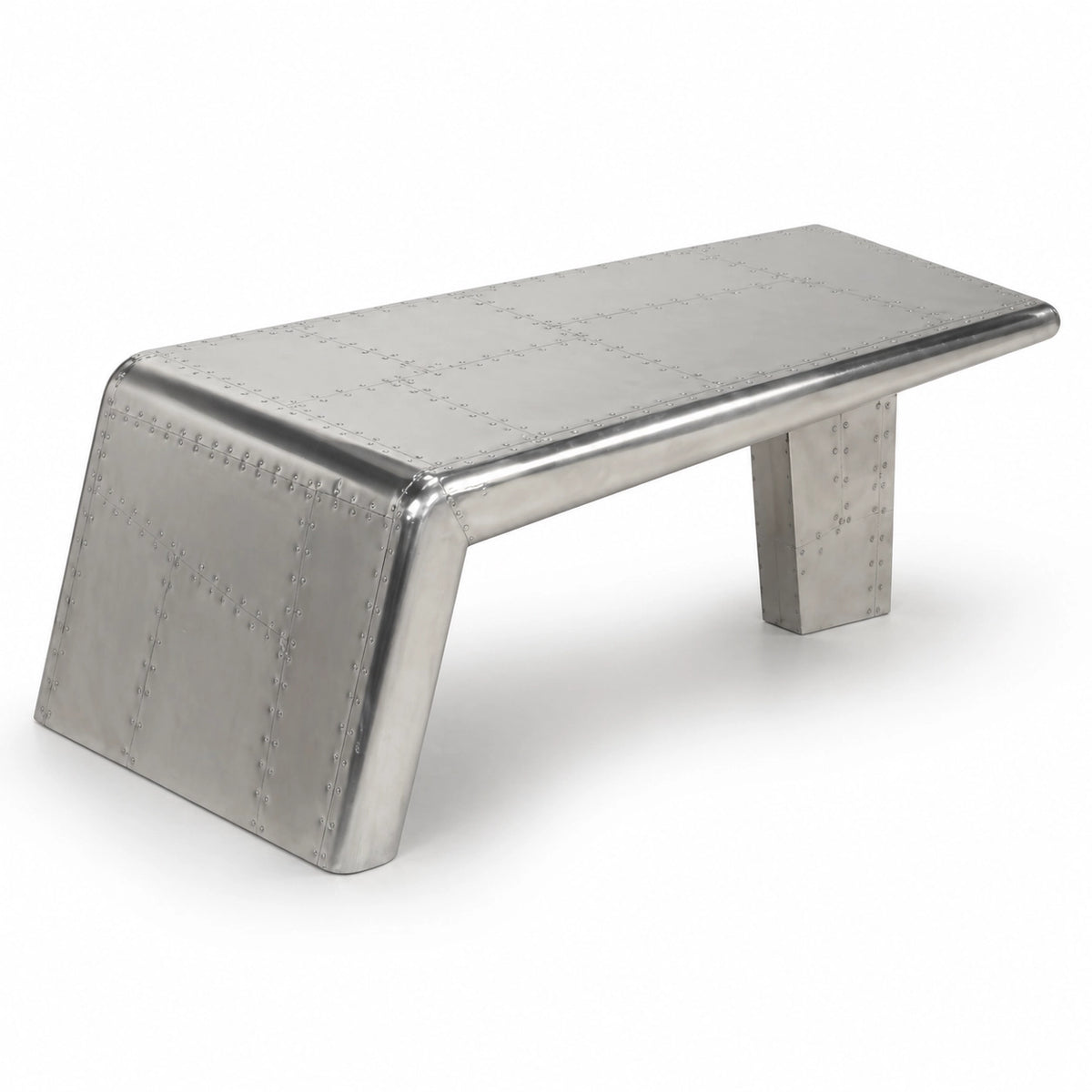 Table basse industrielle en métal argenté riveté avec design style aviation et finition moderne loft