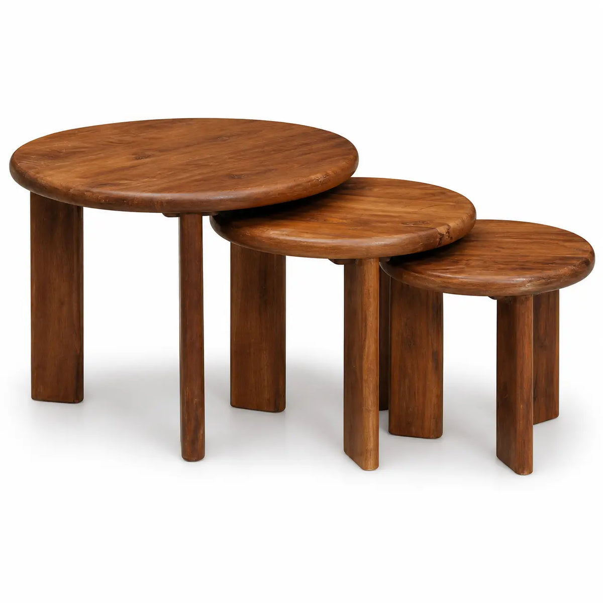 Tables basses gigognes rondes en bois massif avec finition brun naturel et design moderne chaleureux
